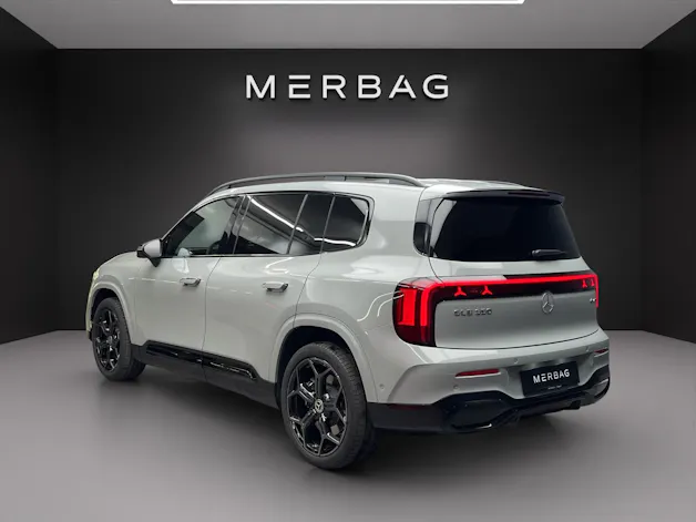 Mercedes-Benz GLB 350 4MATIC with EQ Technology