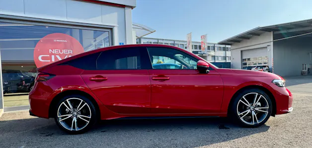 Honda Civic 2.0 i-MMD HEV Advance 1.9% Leasing Aktion unschlagbar mit 8 Jahren Garantie