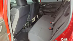 Suzuki Swift 1.2 Sakura Top Hybrid 4x4