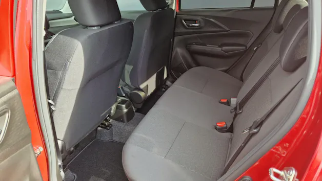 Suzuki Swift 1.2 Sakura Top Hybrid 4x4