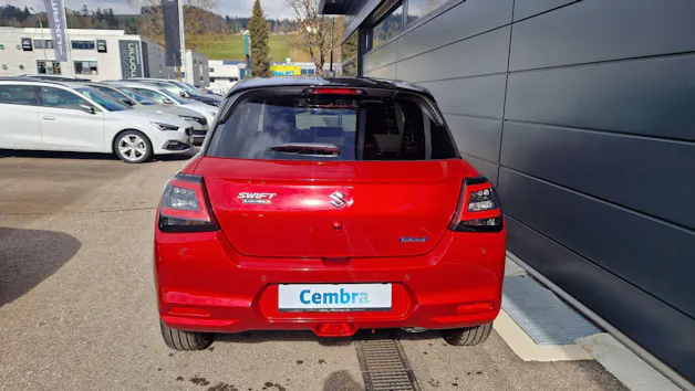 Suzuki Swift 1.2 Sakura Top Hybrid 4x4