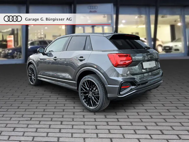 Audi Q2 40 TFSI S line Attraction quattro S-tronic Daytonagrau Perleffekt
