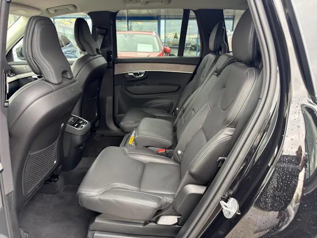 Volvo XC90 B5 Benzin Mild Hybrid AWD Plus Bright Geartronic
