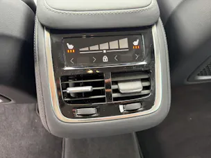 Volvo XC90 B5 Benzin Mild Hybrid AWD Plus Bright Geartronic