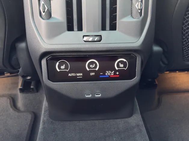 BMW X3 M50i