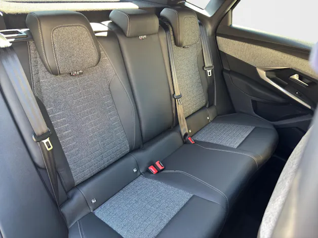 Peugeot 3008 1.2 Hybrid Allure Premium