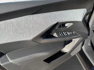 Peugeot 3008 1.2 Hybrid Allure Premium