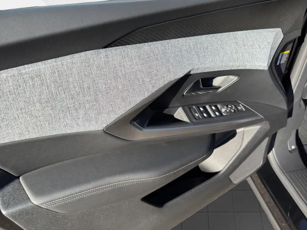 Peugeot 3008 1.2 Hybrid Allure Premium