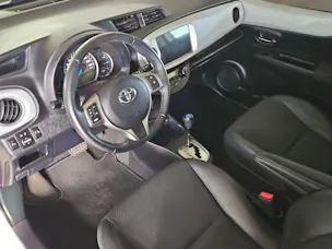 Toyota Yaris 1.5 VVT-i HSD Sol Premium
