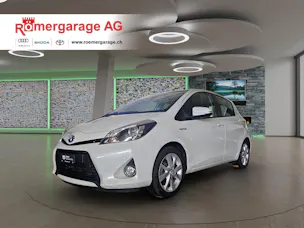Toyota Yaris 1.5 VVT-i HSD Sol Premium