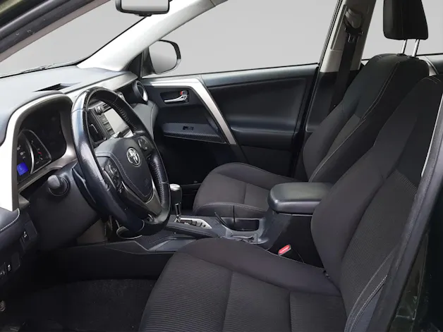 Toyota RAV4 2.2 D-CAT 150 Sol
