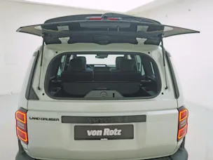Toyota Land Cruiser 2.8 D 48V Invincible