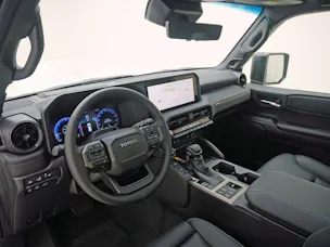 Toyota Land Cruiser 2.8 D 48V Invincible