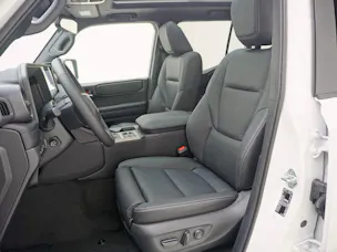 Toyota Land Cruiser 2.8 D 48V Invincible
