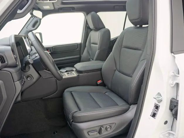 Toyota Land Cruiser 2.8 D 48V Invincible