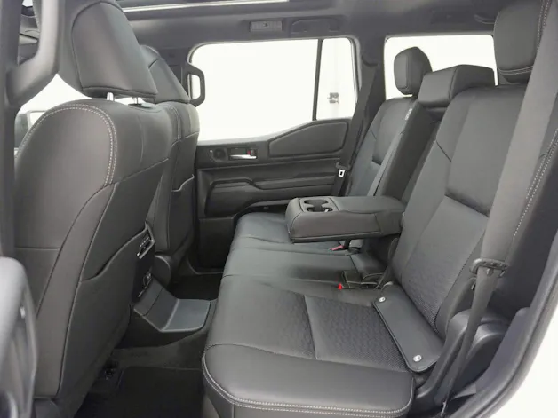 Toyota Land Cruiser 2.8 D 48V Invincible