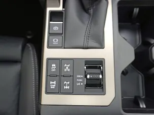 Toyota Land Cruiser 2.8 D 48V Invincible