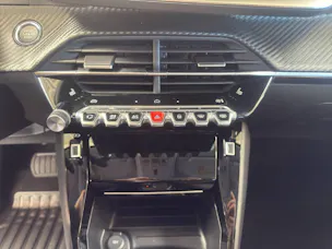 Peugeot 208 1.2 Hybrid 110 PS ALLURE PREMIUM AUTOMAT