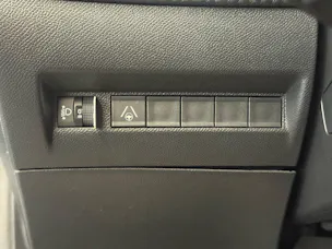 Peugeot 208 1.2 Hybrid 110 PS ALLURE PREMIUM AUTOMAT