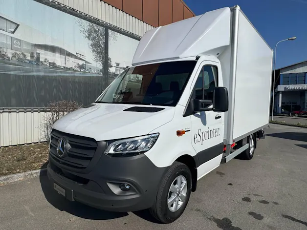 Mercedes-Benz eSprinter 420 Pro Koffer mit Hebebühne 3665 S 81 kWh