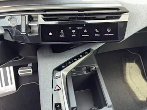 Peugeot 3008 1.2 Hybrid 145 PS GT AUTOMAT