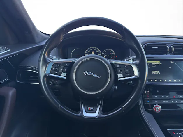 Jaguar F-Pace 3.0 V6 S/C S AWD