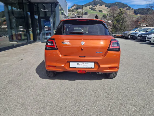 Suzuki Swift 1.2 Sakura Hybrid 4x4