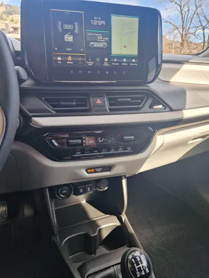 Suzuki Swift 1.2 Sakura Hybrid 4x4