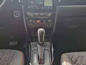 Suzuki Vitara 1.4 T Black Edition Top Hybrid 4x4