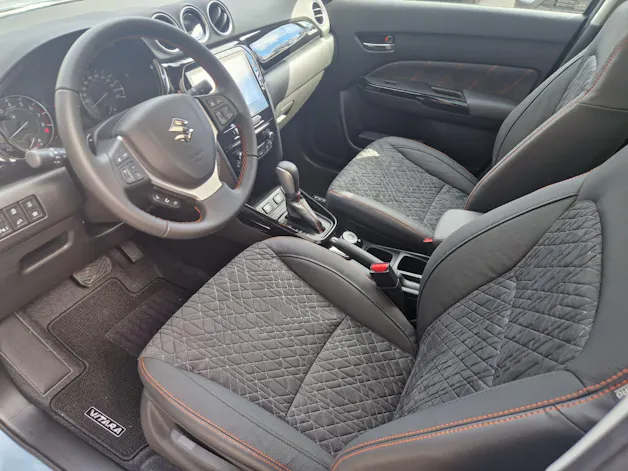 Suzuki Vitara 1.4 T Black Edition Top Hybrid 4x4