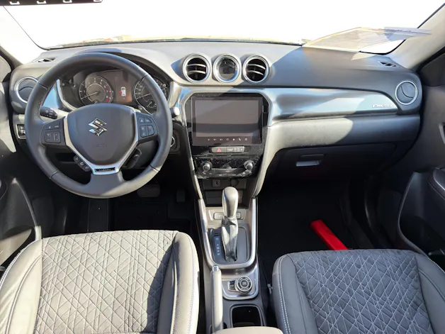 Suzuki Vitara 1.4 T Sakura Top Hybrid 4x4