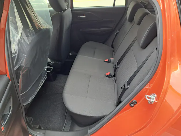Suzuki Swift 1.2 Sakura Top Hybrid 4x4