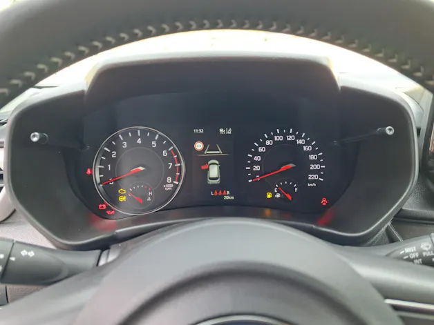 Suzuki Swift 1.2 Sakura Top Hybrid 4x4