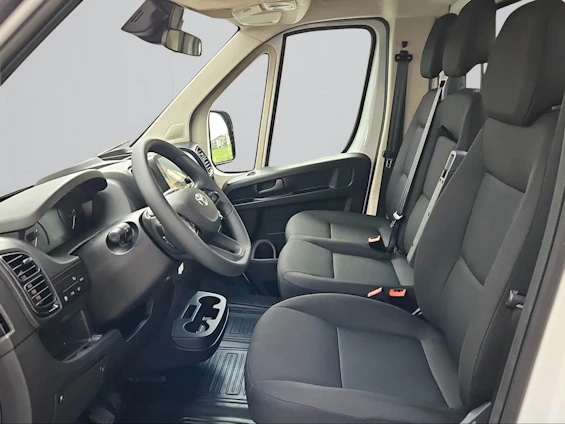 image du véhicule 10 image du véhicule 10