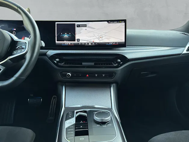 BMW 320d M Sport xDrive Touring G21 (CH) AHK π