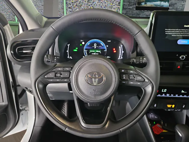Toyota Yaris 1.5 VVT-i HSD Trend