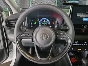 Toyota Yaris 1.5 VVT-i HSD Trend