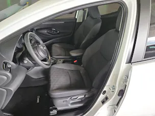 Toyota Yaris 1.5 VVT-i HSD Trend