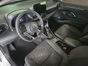 Toyota Yaris 1.5 VVT-i HSD Trend