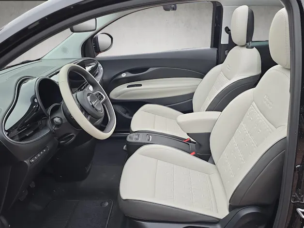 Fiat 500 Cabrio La Prima