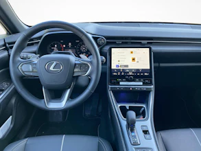 https://vehicle.imgix.net/4225475/55661296-9892-417d-a1c2-a8d6f220150d.jpg