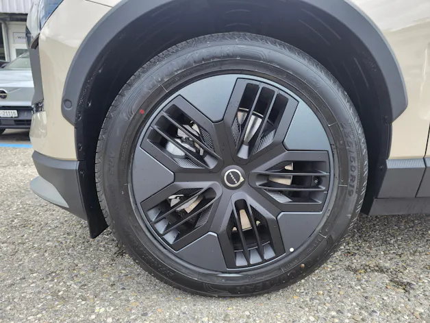 Volvo EX30 CC E60 Twin Performance AWD