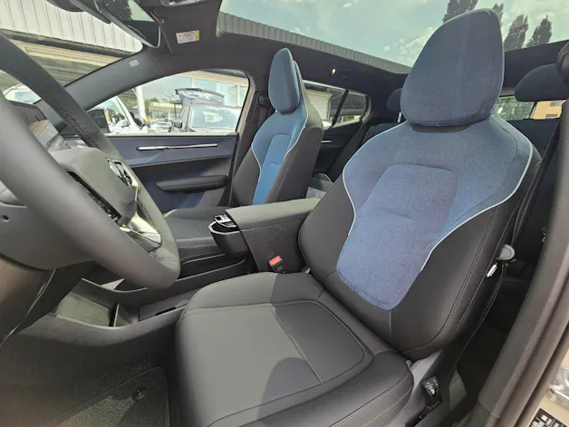Volvo EX30 CC E60 Twin Performance AWD