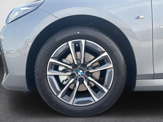 BMW 220i M Sport Active Tourer U06 (CH) AHK 1.3T 📍