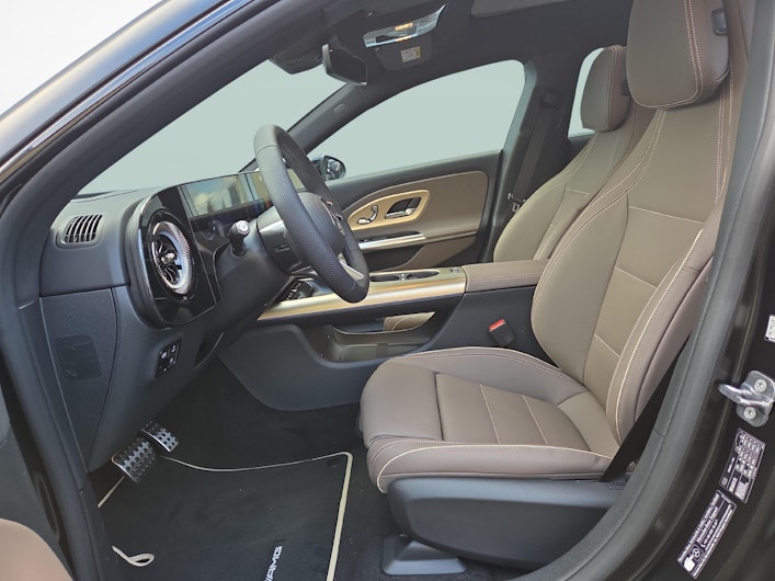 Fahrzeugbild MERCEDES-BENZ CLA 350