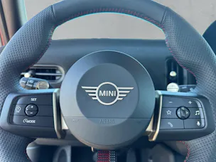Mini Cooper S John Cooper Works Trim F65 2.0i  (CH) 📍