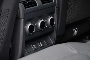 Fahrzeugbild LAND ROVER Defender 110 3.0 D I6 350 X-Dynamic HSE