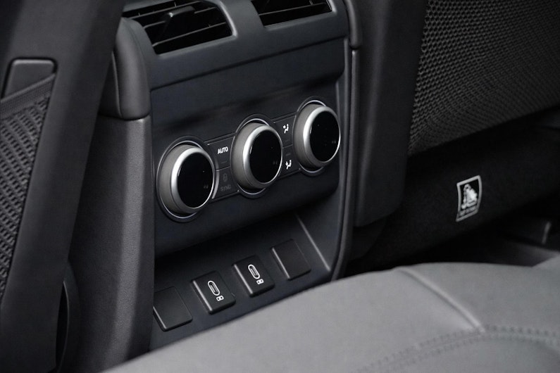 Fahrzeugbild LAND ROVER DEFENDER