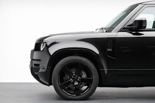 Fahrzeugbild LAND ROVER Defender 110 3.0 D I6 350 X-Dynamic HSE