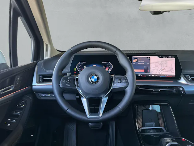 BMW 220i Active Tourer U06 (CH) AHK 1.3T 📍